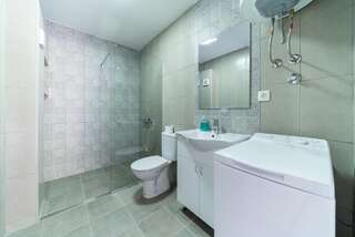 Апартаменты Apartments Kingfisher Вирпазар Апартаменты с 2 спальнями-16